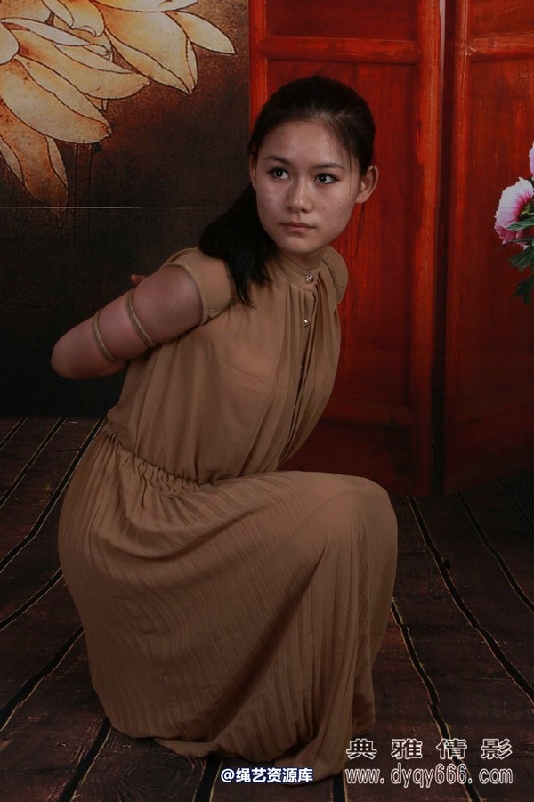典雅倩影 - 279-依娜新装 第 39 张图片
