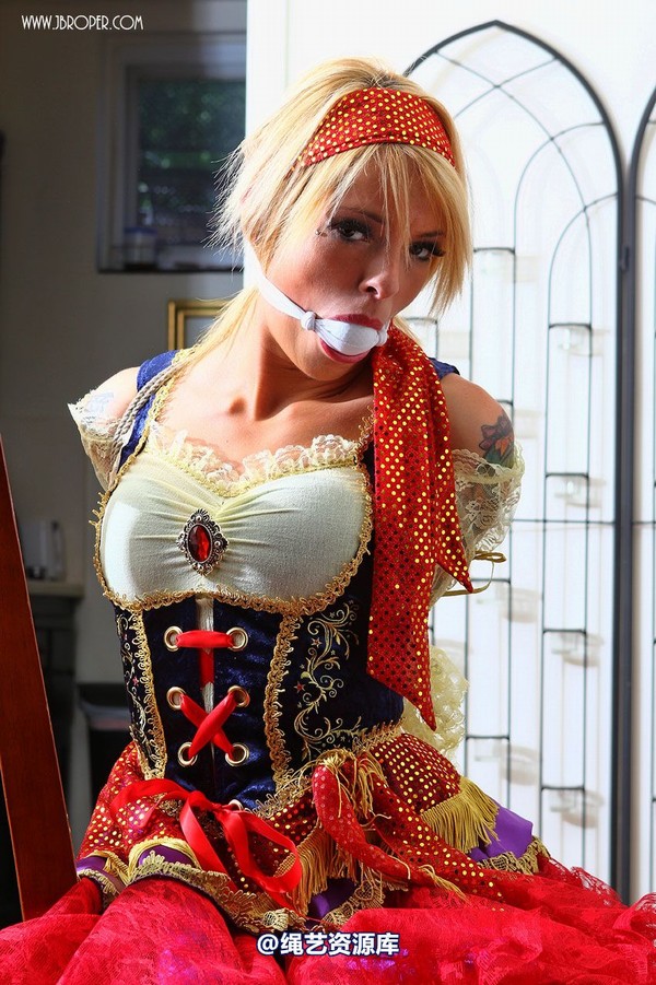 jbroper - Bella Ink 2016-1 第 9 张图片