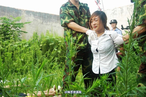 mj影视 - 血的代价执行刑场 第 6 张图片