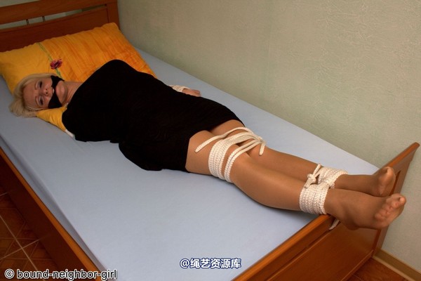 bound-neighbor-girl - Julia - Photos Video classmate 第 54 张图片