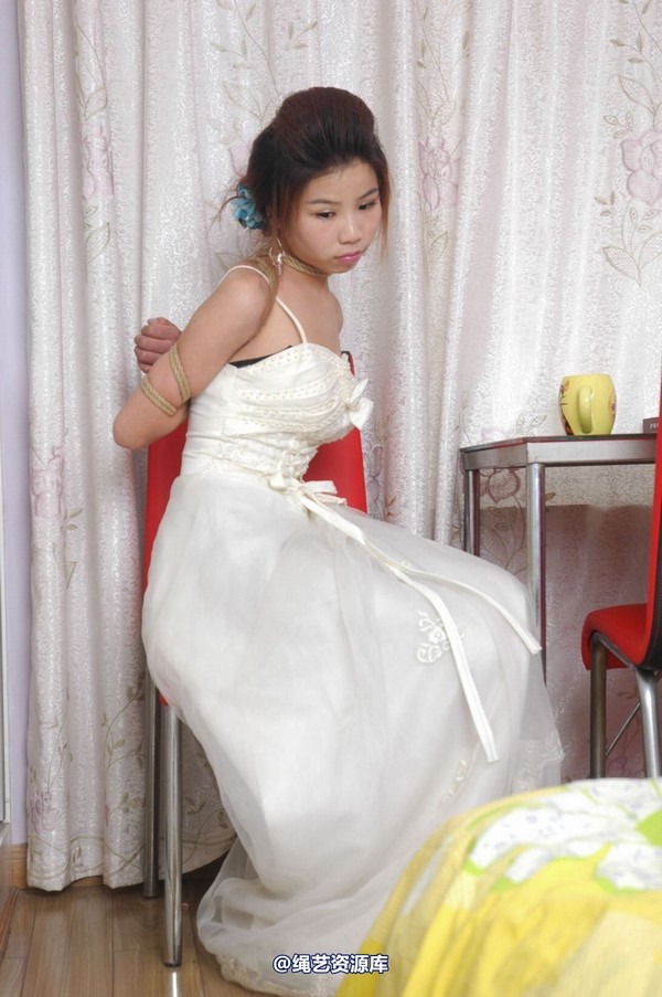 唯美之家 - 丽莎婚纱捆绑2010-7-8 第 120 张图片