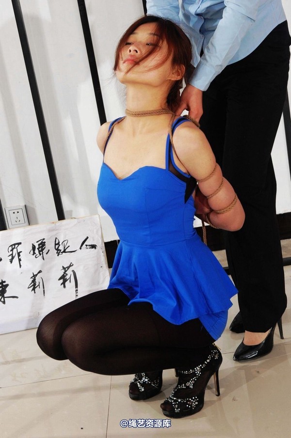 mj影视 - 倾心 前凸后翘的性感黑丝女犯-2013-03-26 第 209 张图片