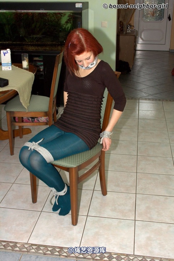 bound-neighbor-girl - Melina - Tied at home 2 第 21 张图片