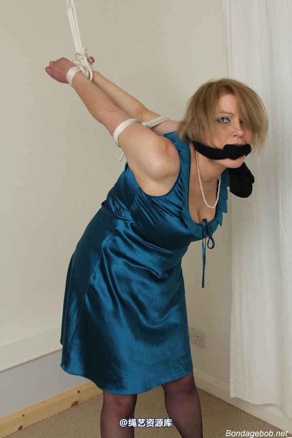bondagebob - Temptress Kate Pantyhose gag 第 130 张图片