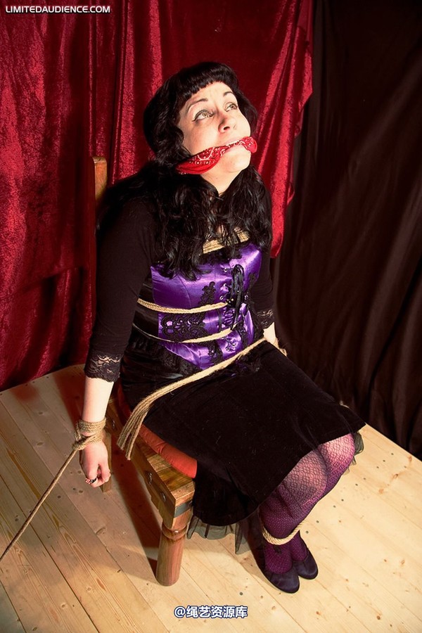 limitedaudience - 2009 veriddian mistaken identity 第 21 张图片