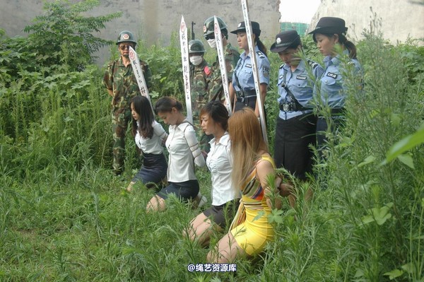mj影视 - 血的代价执行刑场 失禁战栗2013-08-26 第 15 张图片