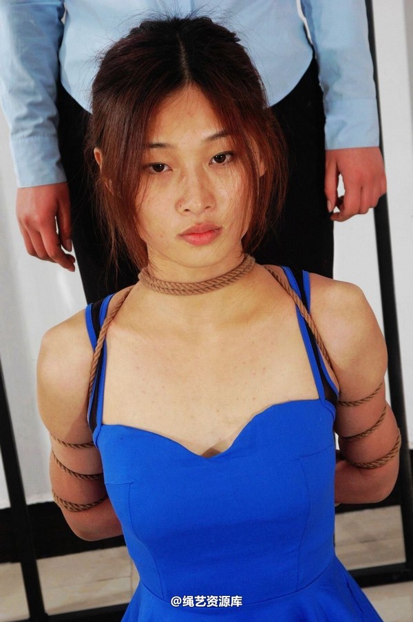 mj影视 - 倾心 前凸后翘的性感黑丝女犯-2013-03-26 第 61 张图片