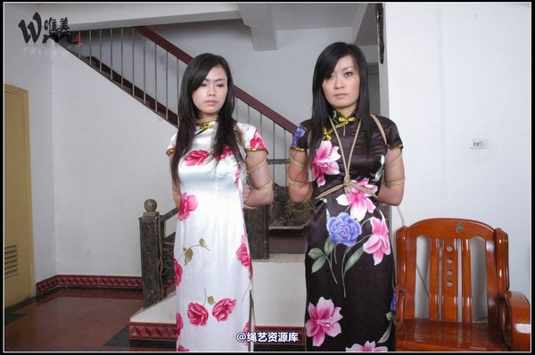 唯美之家 - 2008-09-24小妖琪琪旗袍绳艺 第 202 张图片