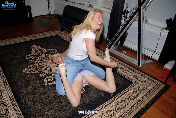 boundhotties - Karyna 3 第 19 张图片