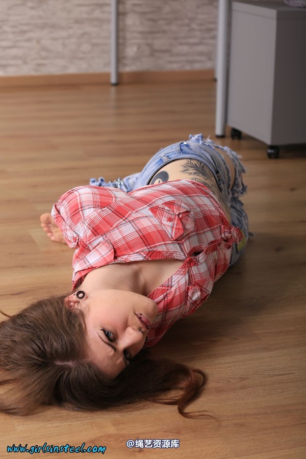 girlsinsteel - Cowgirl Lisa hogcuffed 第 118 张图片