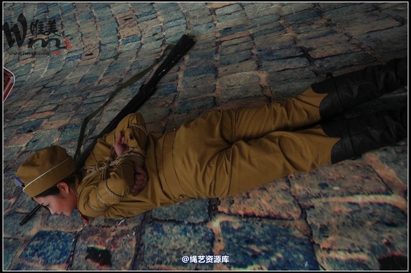 唯美之家 - 08-05-07新模特二 第 50 张图片