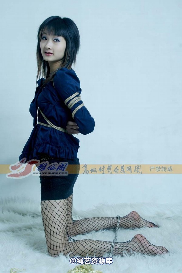 雅俗阁 - 20070404雪儿制服 第 38 张图片