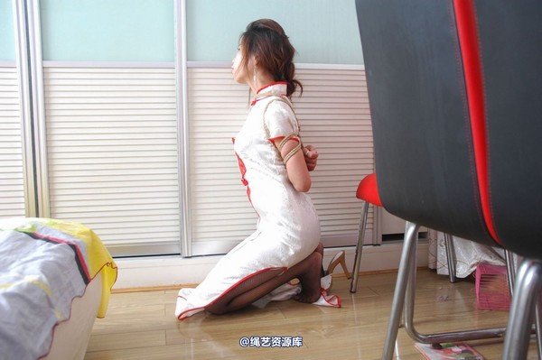 唯美之家 - 丽莎旗袍五花2010-7-24 第 84 张图片