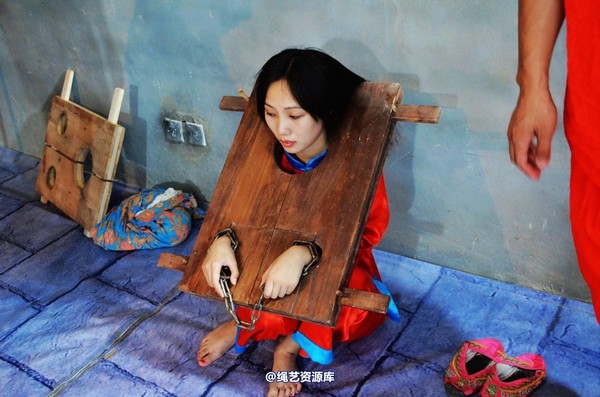 mj影视 - 血的代价梦境古大堂 女囚众生相2013-08-26 第 3 张图片