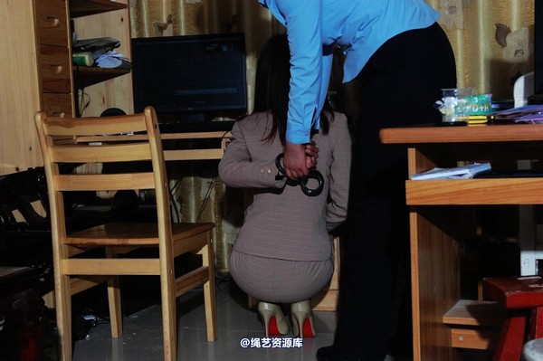 mj影视 - 倾心职务犯罪－押解绳-2013-03-28 第 79 张图片