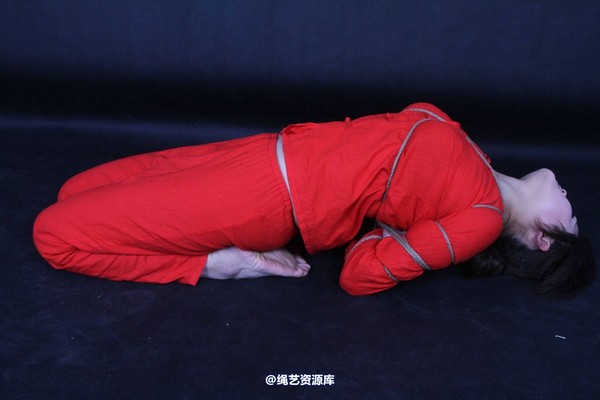 胜景山庄 - 067-红衣女 第 24 张图片