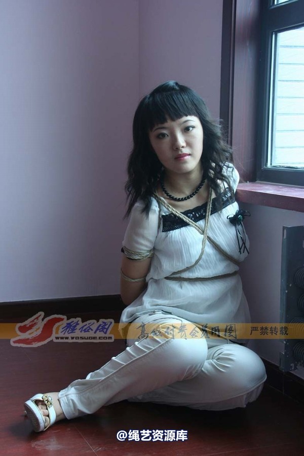 雅俗阁 - 20071206雅绪冷艳休闲装 第 7 张图片