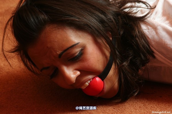 bondagebob - Fiona G Grabbed at home 第 157 张图片
