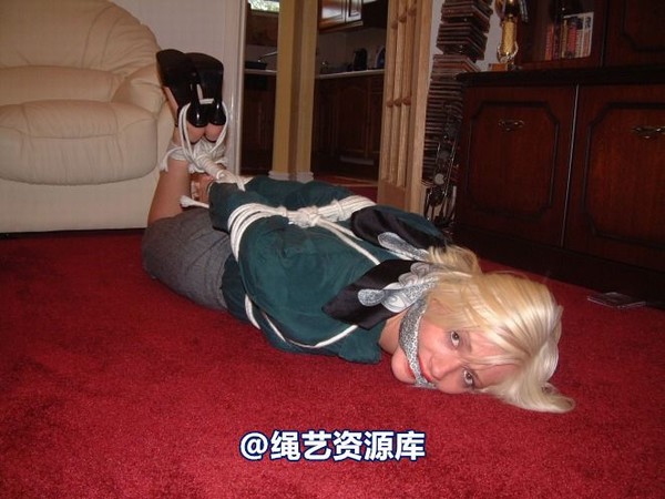 bondagebob - Angelica Vamp Secretary 4 第 6 张图片