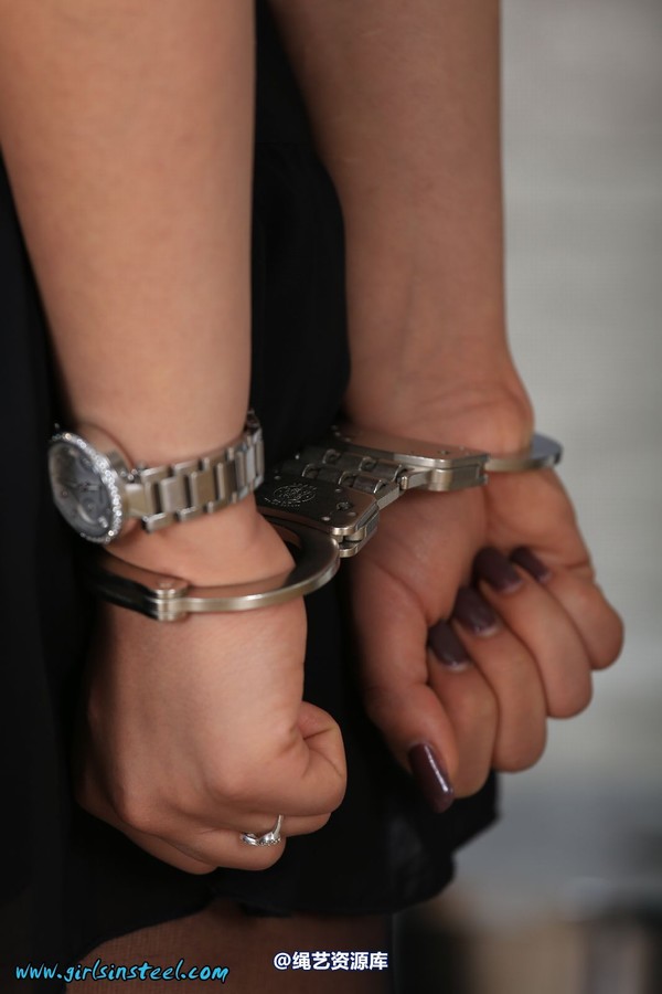 girlsinsteel - Secretary in handcuffs 第 80 张图片