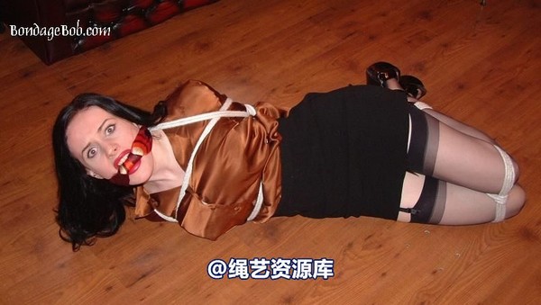 bondagebob - Morrigan Brown silk blouse 1 第 9 张图片