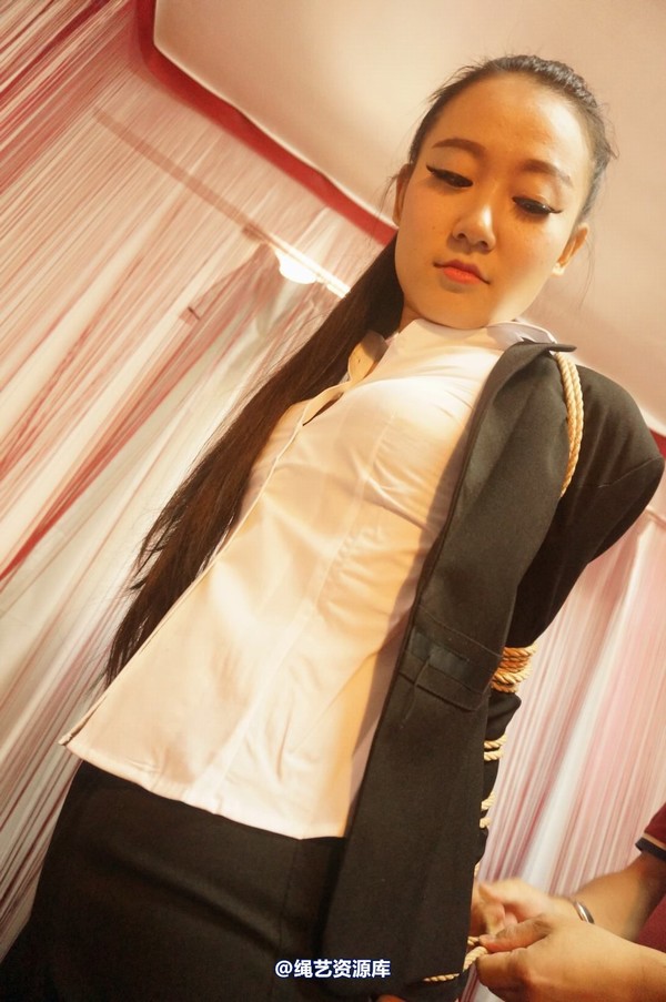 dk13美束馆 - 9.27-雯雯黑西A-31P 第 21 张图片