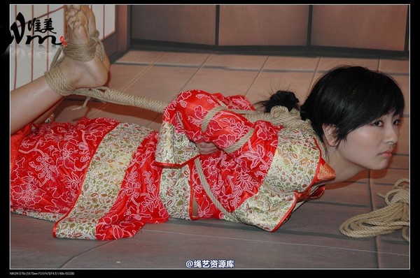 唯美之家 - 08-05-29盈盈汉服-护士装 第 169 张图片