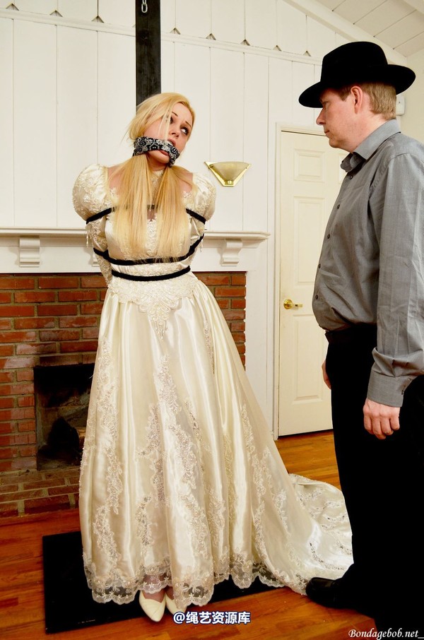 bondagebob - Martina Warren Bride 第 127 张图片