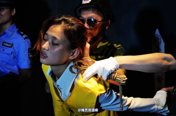 mj影视 - 血的代价－女死囚牢房的悲欢离合2013-08-26 第 197 张图片