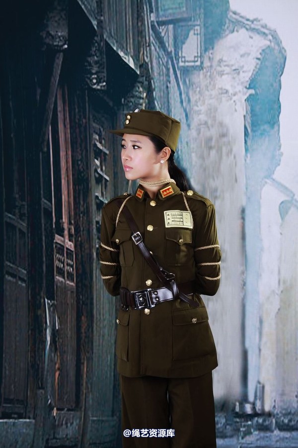 神艺缘 - 235-美式女制服 第 12 张图片