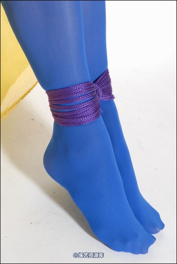 simplytied - More blue tights 第 35 张图片