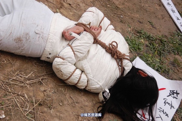 mj影视 - 安娜刑场2013-04-13 第 215 张图片