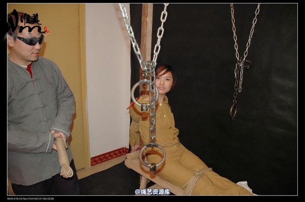 唯美之家 - 2008-12-18军统女特务受刑(剧照) 第 121 张图片
