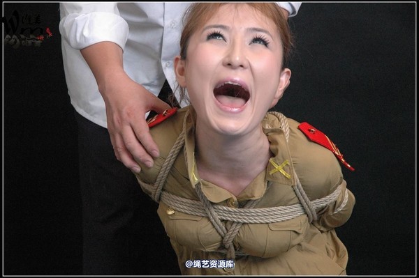 唯美之家 - 08-06-02新疆军装 第 486 张图片