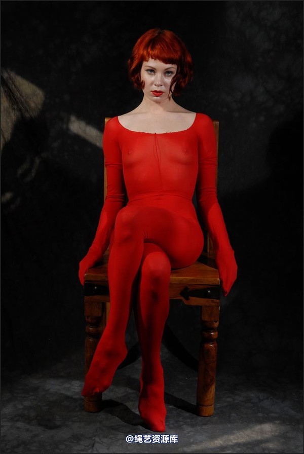 simplytied - Fawnya red encasement 第 2 张图片