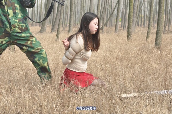 mj影视 - 车模梅晓雯 第 293 张图片