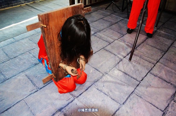 mj影视 - 血的代价梦境古大堂 女囚众生相2013-08-26 第 104 张图片