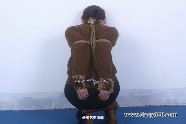 典雅倩影 - 370-月华押解绑 第 16 张图片