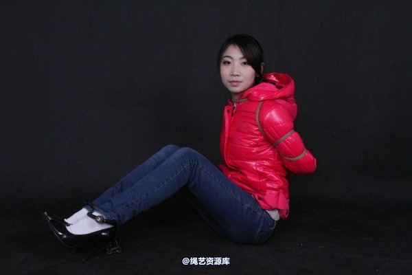 胜景山庄 - 113-红色羽绒五花 第 25 张图片