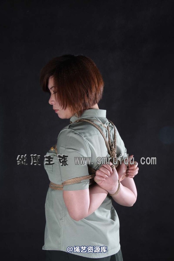 锐度主张 - 瑶瑶军服捆绑 第 35 张图片