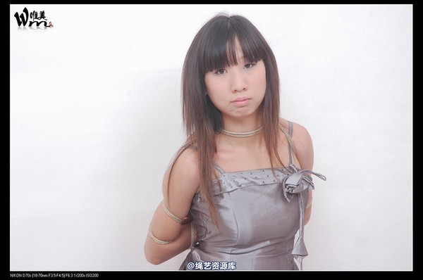 唯美之家 - 2008-10-10绣绣晚礼服 第 59 张图片