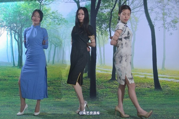 mj影视 - 三大模特争秀1 第 309 张图片