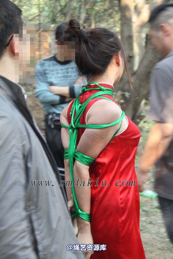 锐度主张 - 第六届锦绣江南-红旗袍欧式吊模特：嫒柔 第 56 张图片