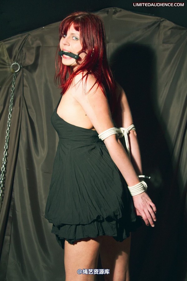 limitedaudience - 2011 scarlett bound and imprisoned 第 9 张图片
