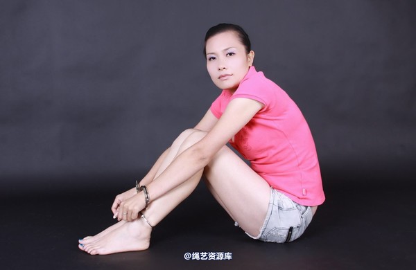 神艺缘 - 126-健身房美女老板违规经营被铐 第 1 张图片