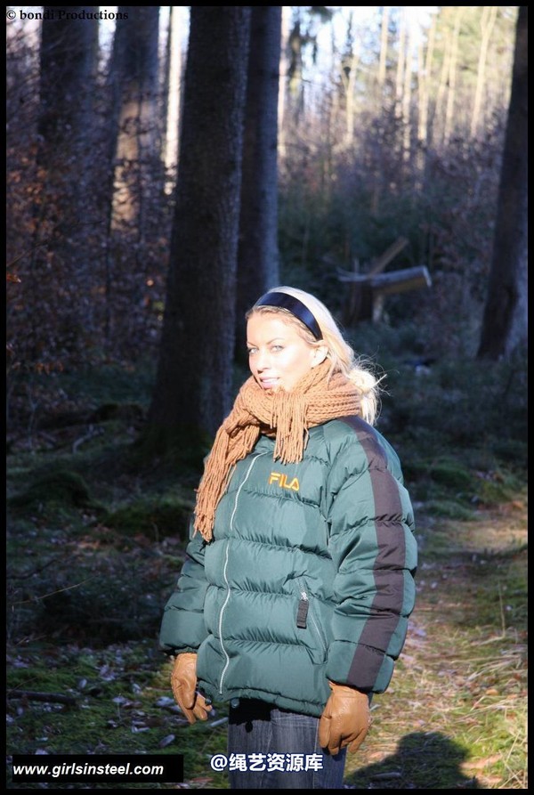 girlsinsteel - In the forest 第 5 张图片