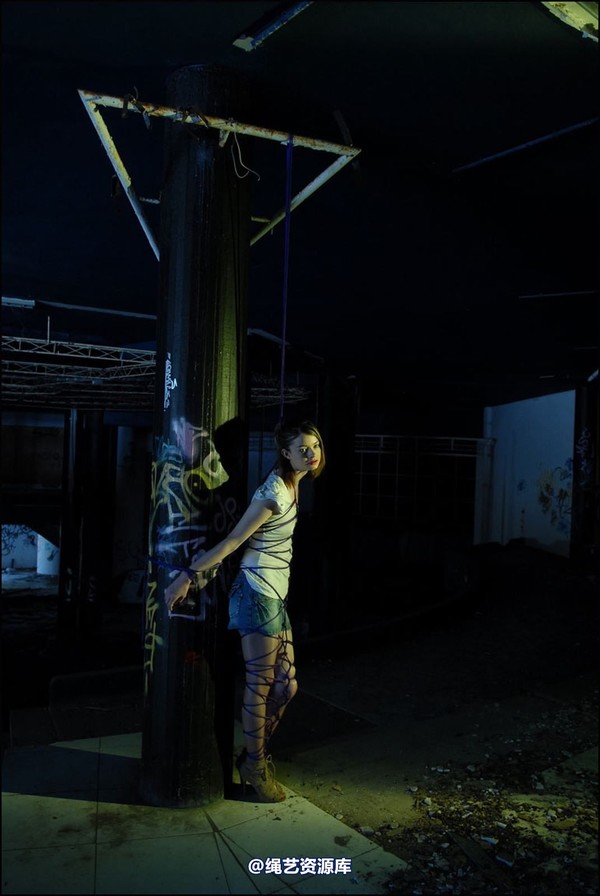 simplytied - Tied to big post 第 22 张图片