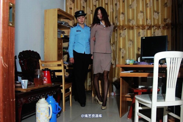 mj影视 - 倾心职务犯罪－押解绳-2013-03-28 第 449 张图片