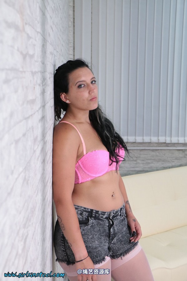 girlsinsteel - Cuffed to the wall(2) 第 16 张图片