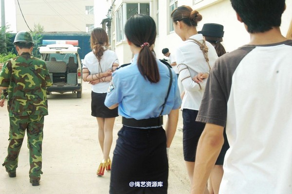 mj影视 - 血的代价刑前押送2013-08-26 第 164 张图片